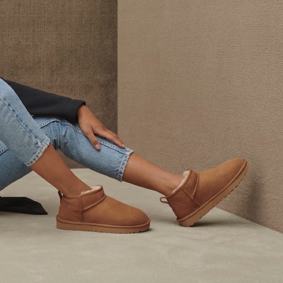 UGG Shoes - UGG Womens Classic Ultra Mini Chestnut 1116109 CHE